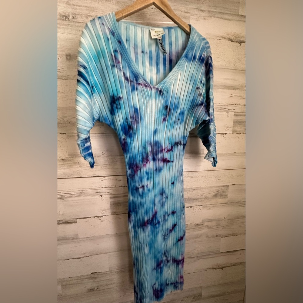Anthropologie Maeve Blue fitted ribbed dress size Medium . Like New Condition!